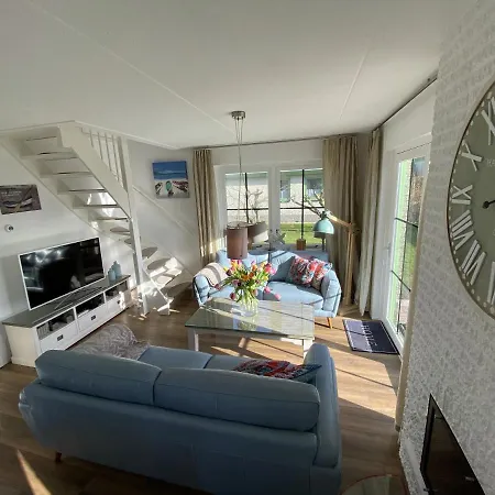 Strandperle 44 יוליאנאדורפ