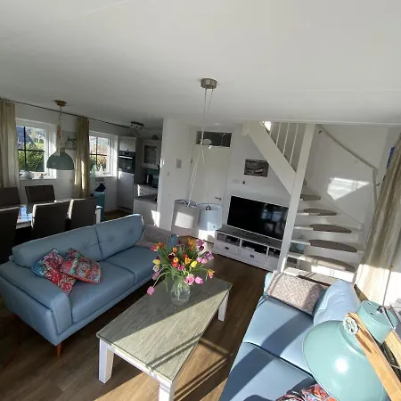 Strandperle 44 * יוליאנאדורפ